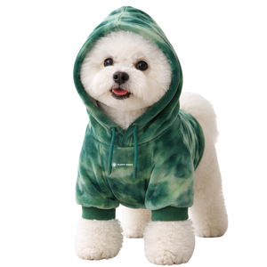Sudadera con Capucha para Perro de Terciopelo Verde Esmeralda, Suave y Afelpada, Cálida y Cómoda para Invierno, para Perros Pequeños y Medianos - Product Image 1