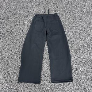 Pantalon de survêtement unisexe écologique Pantalon de jogging en coton épais Pantalon baggy évasé à jambes larges Streetwear à impression numérique OEM - Product Image 5