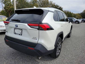 โตโยต้า RAV4 ไฮบริด XLE ปี 2022 สภาพดีเยี่ยม มือสอง - Product Image 2
