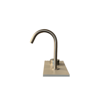 Grifo Mezclador de Lavabo de Pared CEA Design GIO695 de Acero Inoxidable con Perilla de Control Moleteada para Baños Profesionales - Product Image 1