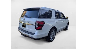 Ford Expedition King Ranch 4WD 2022, état impeccable - Product Image 4