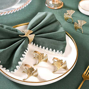 Anillo de Servilleta Moderno de Aluminio con Forma de Hoja Dorada, Personalizable, para el Hogar, Hotel, Vajilla para Fiestas y Decoración de Mesa de Boda - Product Image 4