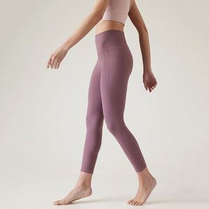OEM Service High Quality Training Pants High Waist <b>Sexy</b> <b>Leggings</b> Women's Yoga Pants Seamless Yoga <b>Leggings</b> with Custom Logo - Product Image 4