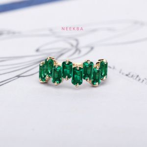 Anillo de oro sólido de 10K con Esmeralda cultivada en laboratorio, anillo de piedra de nacimiento de mayo, anillo único hecho a mano de Esmeralda, regalo de aniversario para ella - Product Image 5