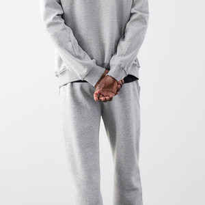 Nouveau modèle de jogging gris en coton pour homme, avec manchettes côtelées et poches latérales, respirant, lavable et à séchage rapide - Product Image 6