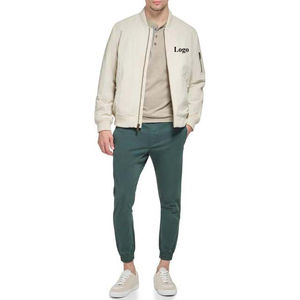 Vestes pour hommes de style streetwear en provenance du Pakistan, en polyester satiné, avec logo personnalisé, poche zippée, vêtements pour hommes, vestes bomber, service OEM - Product Image 3