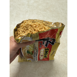 บะหมี่กึ่งสำเร็จรูป นงชิม ชินรามยอน โกลด์ 16 ซอง (4x4) - Product Image 3