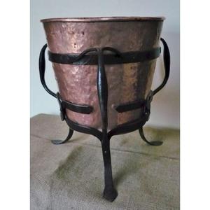 Elegant and Durable Iron <b>Coal</b> Bucket with a Traditional Design and Antique-style Handle & Suitable for <b>Coal</b> Storage - Product Image 2