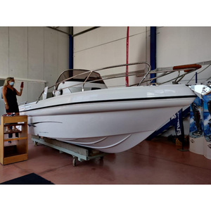 Ranieri Shadow 22, bateau à coque rigide d'occasion de qualité supérieure avec moteur de 200 CV - Product Image 3