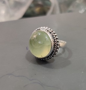 Anillo clásico de estilo bohemio, joyería para mujer, joyería de plata de ley 925, piedras preciosas de Prehnita, anillo hecho a mano, regalo para el amor - Product Image 3
