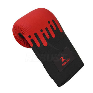 Sac de boxe en cuir avec design antidérapant, léger pour un transport facile et des séances d'entraînement confortables - Product Image 4