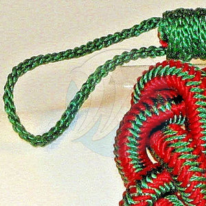 Aiguillettes de uniformes de color sólido hechos a medida Material de nailon y poliéster de estilo único fabricado directamente en Pakistán - Product Image 3