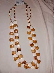 Custom made bone necklaces in natural sky blue <b>and</b> red <b>coloured</b> in square <b>shaped</b> for jewelry sellers <b>and</b> ladies of all age group - Product Image 3