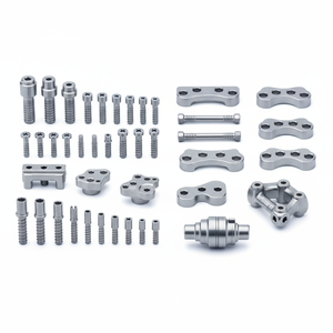 Sekrup pelat tulang logam campuran Titanium kustom layanan mesin CNC pemrosesan implan ortopedi presisi - Product Image 1