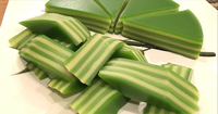 Emballage sous vide 24x14oz Gâteau de haricots mungo surgelé pratique Gâteau de haricots mungo comestible avec du pandan vert naturel et du gâteau de haricots mungo