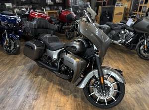 Premium IndiIan Motorcycle Road Master Dark Horse Heavy Metal - Product Image 4