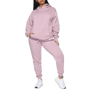 Conjunto Deportivo Personalizado para Mujer 2026, Sudadera con Capucha y Pantalones de Felpa, Hecho en Pakistán - Product Image 1