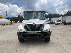 รถบรรทุกพาณิชย์ขนาดกลาง รถบรรทุกทางไกล รถหัวลาก 6x4 รถบรรทุกพื้นเรียบ เครื่องยนต์ดีเซล สำหรับการขนส่งแบบกลุ่ม สำหรับการขนส่งสินค้าปริมาณมาก - Product Image 6