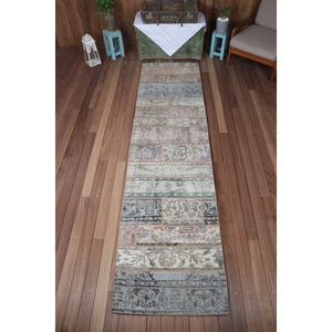 Tapis turc 2,6 x 10,2 pieds, tapis vintage patchwork, tapis beige géométrique avec éléments floraux - Product Image 1