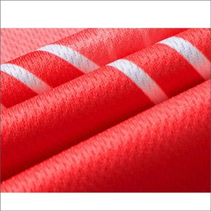 Uniforme de Fútbol Personalizado de Verano para Hombre y Mujer, 100% Poliéster, Color Liso, Talla Grande, Cómodo y de Secado Rápido, Fabricado en Pakistán - Product Image 4