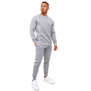 Ensemble de survêtement unisexe de couleur unie pour hommes de grande taille Ensemble de deux pièces de qualité avec logo personnalisé survêtement de grande taille - Product Image 1