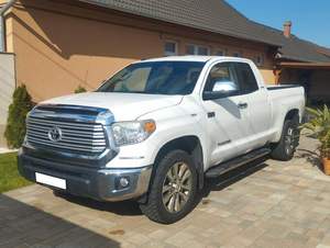 TUNDRA 2022 USADA, ECONÓMICA, Color Oscuro, Tracción en las Cuatro Ruedas, Asientos de Cuero, Aire Acondicionado, 5 Plazas, Faros Halógenos, Camioneta, 4.5L, 400 CV, Techo Panorámico, 360 - Product Image 3