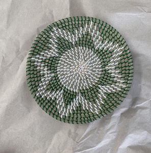 Handwoven seagrass decorative hanging <b>plate</b> for interior wall styling reflecting authentic craftsmanship from Vietnam - Product Image 2