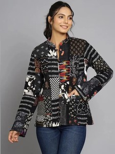 Indian Short Stand Collar Tejido Algodón Patchwork Hecho a mano Acolchado Reversible Kantha Chaqueta - Product Image 3