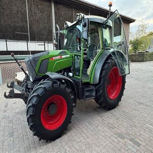 Fendt 211 Vario Tracteur Vente en gros Livraison rapide Haute performance Achetez aujourd'hui pour une efficacité agricole maximale et une utilisation facile - Product Image 4