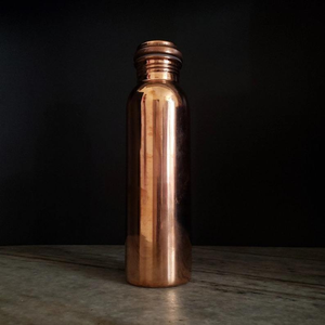 Botella de Agua Ecológica de Cobre Puro Pulido con Tapa de Rosca de Cobre Hecha a Mano - Product Image 1