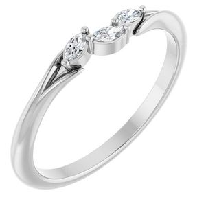 Anillo de Diamantes con Acentos Stuller 124652:101P con Mejoras en Oro de 14K - Product Image 1