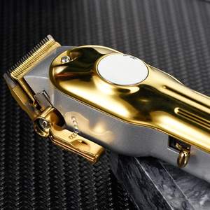 <span class=keywords><strong>Tondeuse</strong></span> <span class=keywords><strong>à</strong></span> cheveux électrique professionnelle Nouveau design <span class=keywords><strong>Tondeuse</strong></span> sans fil rechargeable <span class=keywords><strong>pour</strong></span> hommes - Product Image 4