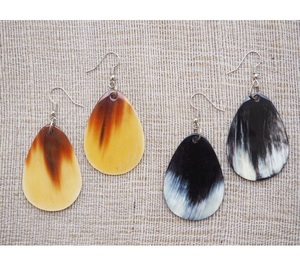 ต่างหูฮอร์นธรรมชาติทำด้วยมือน้ำหนักเบาและหรูหราอุปกรณ์เสริมที่ไม่ซ้ำใครเหมาะสำหรับแฟชั่นเป็นมิตรกับสิ่งแวดล้อมและเป็นของขวัญ - Product Image 3