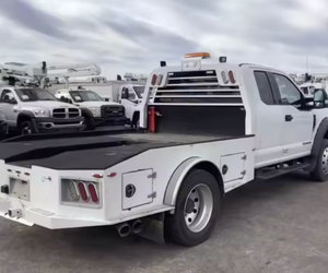 Prix de gros 2018 Camion plateau à cabine étendue 4x4 Ford F550 d'occasion, prêt à l'exportation mondiale - Product Image 5