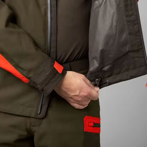 2025 nouvelle vente en gros OEM Softshell veste hommes en plein air coupe-vent à capuche coupe-vent thermique polaire randonnée veste pour hommes - Product Image 4