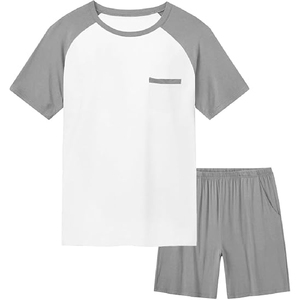 Conjunto cómodo de camiseta y pantalones cortos de algodón para hombre Ropa de verano con logotipo personalizado elegante Transpirable y duradero - Product Image 1