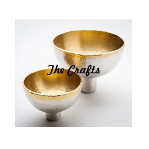 Ensemble de deux bols à chocolat de tailles différentes en aluminium argenté et doré, bols de service à prix abordable - Product Image 1