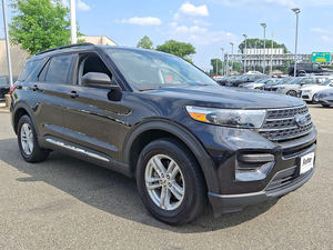 Ford Explorer XLT AWD Turbo Cuir R21 2022 Faible Kilométrage Prix en Stock Prêt à être Expédié - Product Image 2