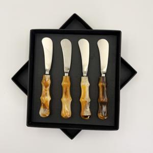 Cuchillo para Mantequilla con Plato para Mantequilla, Cuchillo Esparcidor de Acero Inoxidable con Mango de Resina, Juego de 4, de R B Overseas al Precio Más Bajo en India - Product Image 1