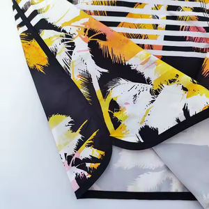 Shorts de Baño de Algodón 100% al por Mayor, Elásticos en 4 Direcciones, Resistentes al Viento, con Cordón Ajustable, Personalizables por Sublimación, para Hombre, para Surf, Natación y Playa - Product Image 3