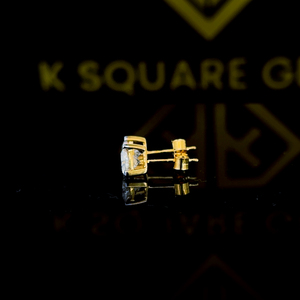 Trillion Moissanite Pendientes para regalo de boda, Incoloro Trillion Moissanite Stud Pendientes, 10K Oro Joyería regalo para novia - Product Image 3