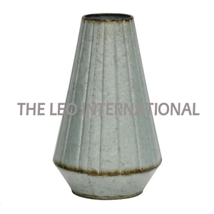 Juego de 3 Jarrones de Flores de Hierro Costero Plateados, de Aluminio Pulido Brillante de Excelente Calidad, con Forma Única - Product Image 6