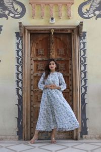 Robe bohème en coton indien fait à la main imprimé floral tenue de vacances décontractée vêtements d'été cadeau de mariée au genou - Product Image 4