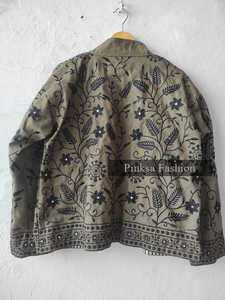 Chaqueta de terciopelo de lujo para mujer, estilo suzani, bordado bohemio hecho a mano, inspiración vintage, motivo tropical, otoño invierno, tejido de algodón. - Product Image 6