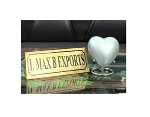 Urne en forme de coeur de qualité supérieure fabriquée à la main avec support en métal pour cendres humaines fournitures funéraires commémoratives urne en métal en aluminium - Product Image 1