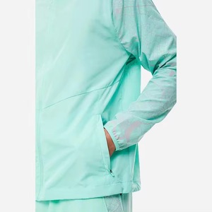 Veste coupe-vent d'hiver imperméable et respirante de haute qualité pour homme avec logo imprimé sur le devant, design streetwear, couleurs personnalisées - Product Image 5