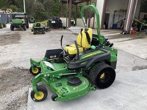 JOHNN-DEEERE Z994R Industrial Diesel ZTrak Zero-Turn Mower with 4-Cycle Engine 300L Grass <b>Box</b> Side Discharge Adjustable Handle - Product Image 4