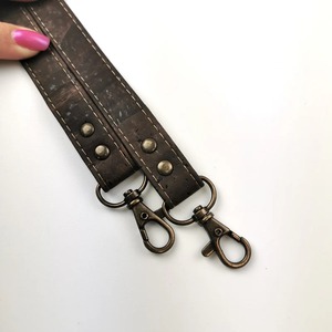 Poignée de sac à main en liège brun avec PU 120 cm x 18 mm avec finition en laiton antique - Product Image 5