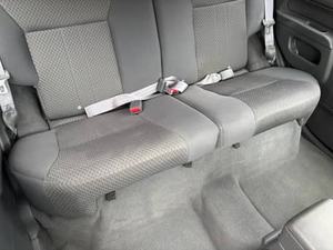 Meilleure vente 2003 N-I-S-S-A-N Xterra SE 4x4, V6 Power, jaune solaire, non modifié - Product Image 3