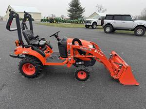 Pour Kubota BX1880 18HP 4WD tracteur à roues utilisé avec de faibles heures 8HP puissance nominale entretien de la pelouse roulement moteur pompe à engrenages boîte de vitesses incluse - Product Image 4